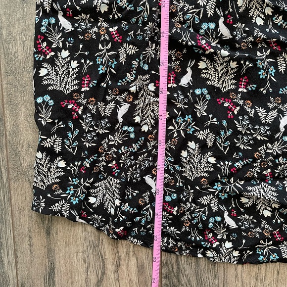 Old Navy Blouse - Picture 9 of 9